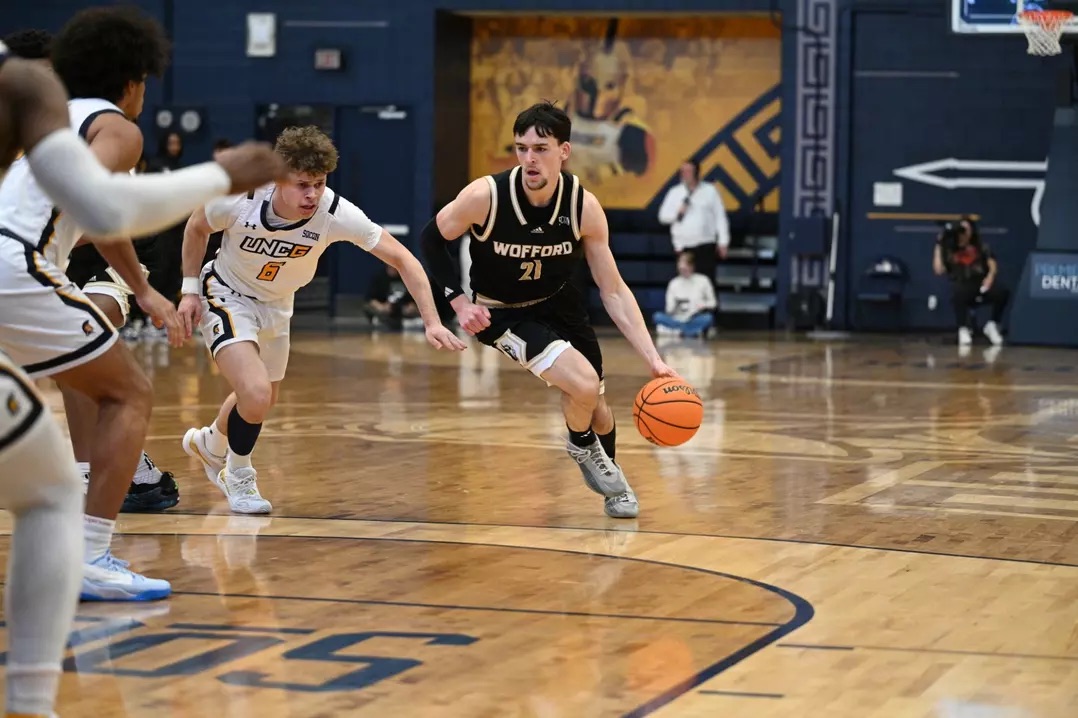 Terriers lose 2nd straight, falling to UNCG in Greensboro, 99-89